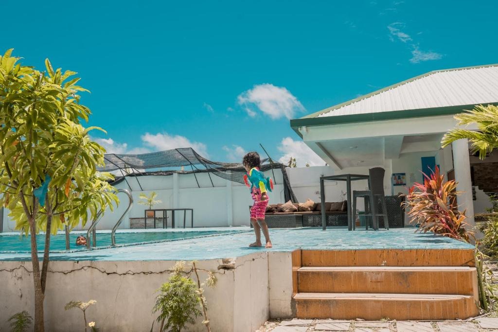 هتل لانگ بیچ لامو